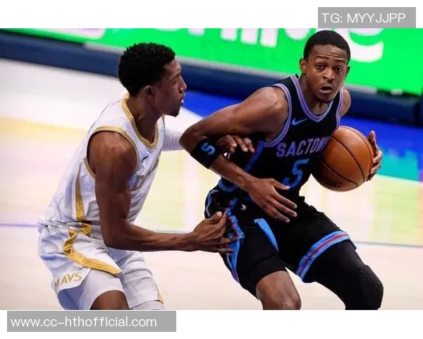 卡斯尔谈三后卫阵容福克斯哈珀球商高助球队发展